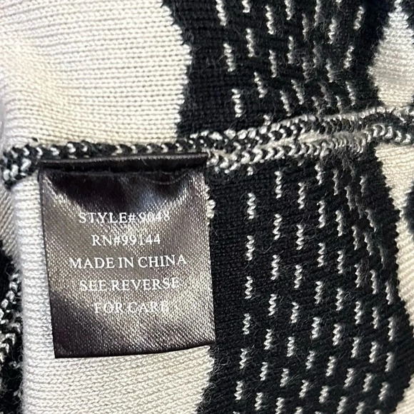 LAPIS Black/Tan Geometric Print Knit Pullover Sweater Dress Size Large - Picture 6 of 6